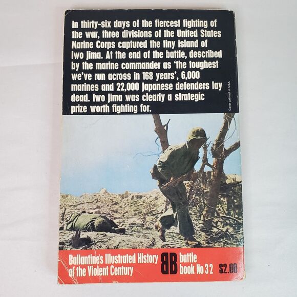 Iwo Jima (1st Ed) Michael Russell 1974 Paperback Battle Book No 32 CRACKED SPINE - Picture 2 of 12